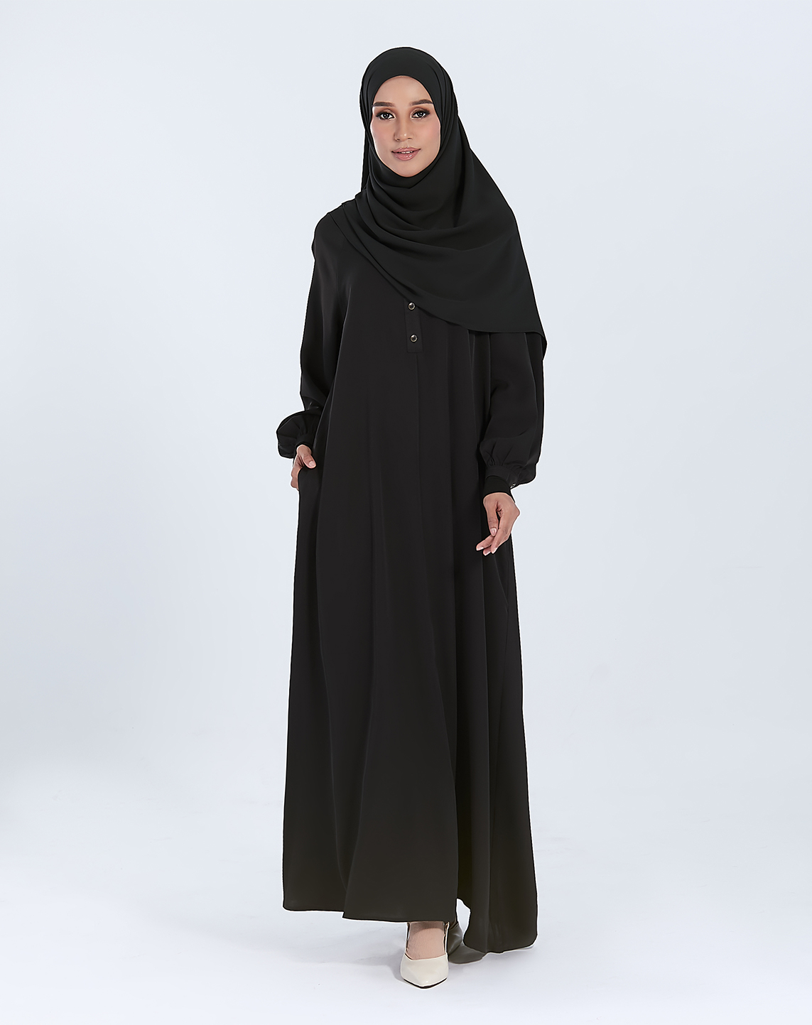 LATISAR JUBAH IN BLACK
